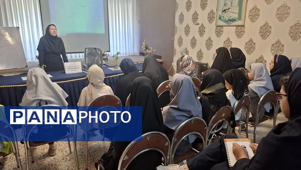 دومین کارگاه آموزش مقدماتی خبرنگاری در کانون تربیتی ۱۵خرداد ناحیه ٣مشهد