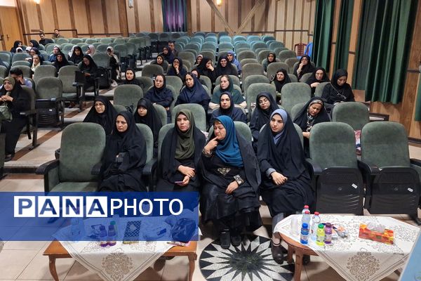 تجلیل از مقام‌آوران جشنواره تجارب برتر تربیتی 