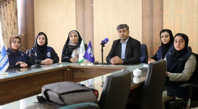 حضور خبرنگاران دانش‌آموز آذربایجان شرقی در وبینار ملی با سخنگوی دولت