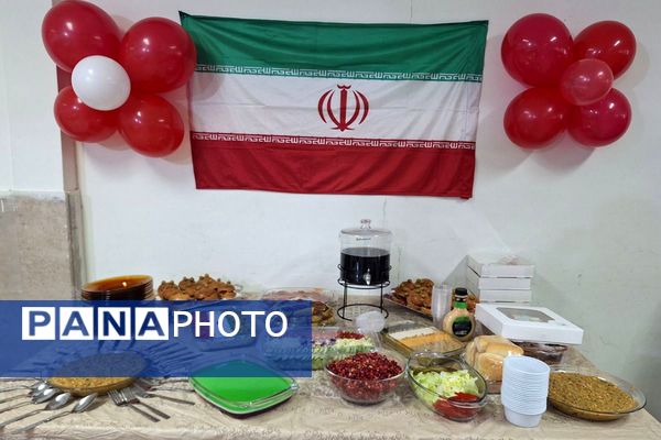  آیین افتتاح جشنواره ماها و ایران‌مون در دبیرستان خدیجه کبری پردیس 