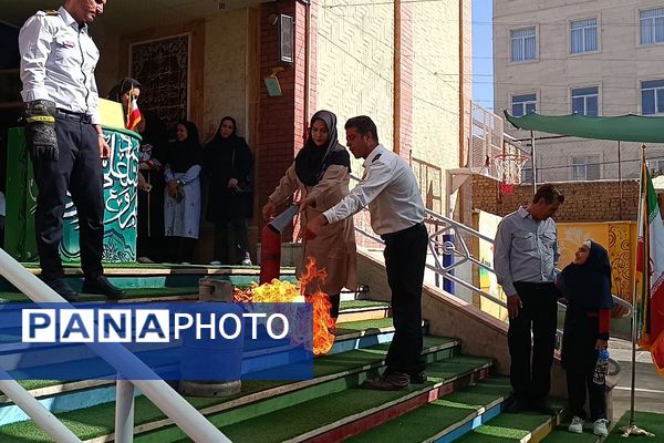 گرامیداشت روز آتش‌نشانی و ایمنی در مدارس شهرستان پیشوا