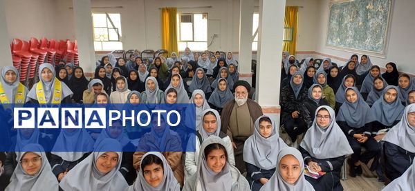 حضور امام جمعه شهرستان نیشابور در دبیرستان نمونه وکیلی استاد شفیعی کدکنی «وکیلی ۱۰»