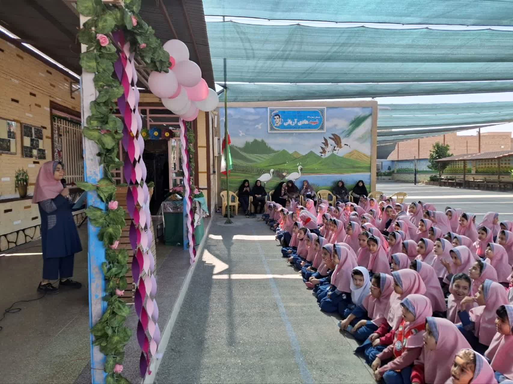 جشن متنوع میلاد حضرت زینب (س) در مدرسه شهید هادی آریایی