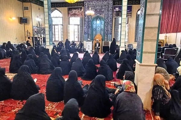 بصیرت در شناخت یزیدیان زمانه، کلید عبور از فتنه ها است