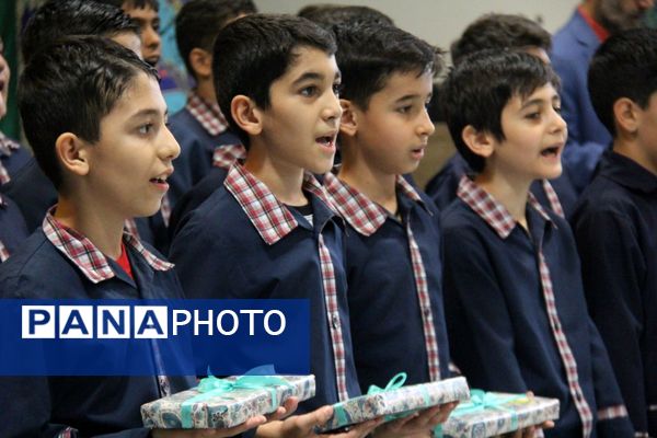  آیین گرامیداشت میلاد حضرت فاطمه(س) و روز مادر در مدارس شهرستان ملارد