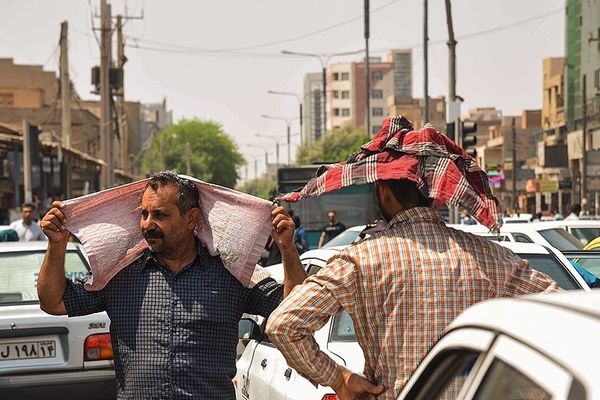 دمای هوای اهواز از ۵۰ ‌درجه می‌گذرد