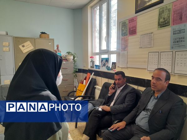 بازدید مسئولین اداره آموزش و پرورش از دبیرستان مادرمهربان خلیل آباد