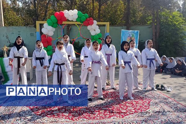 افتتاحیه المپیاد ورزشی درون مدرسه‌ای دبستان دخترانه بعثت۲