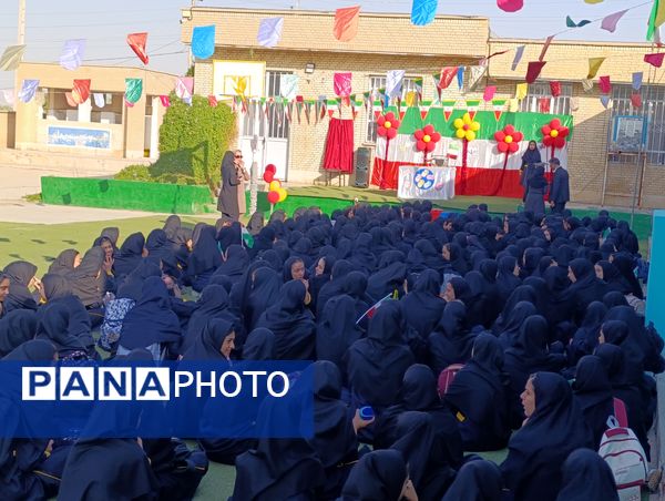 زنگ مهر در فراشبند به صدا در آمد