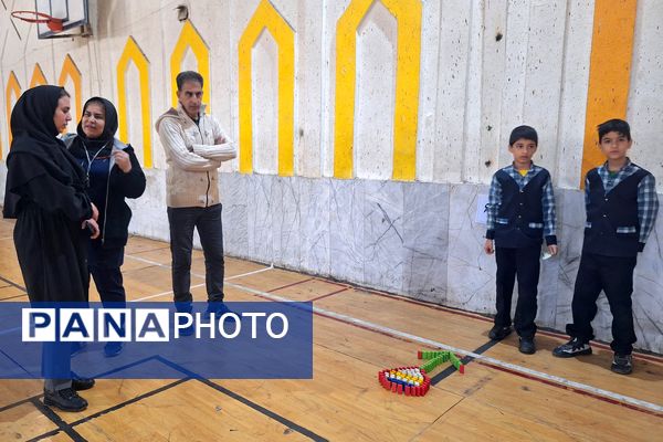 برگزاری مسابقات دومینو دانش‌آموزی در دبیرستان دستغیب ناحیه ۳شیراز 