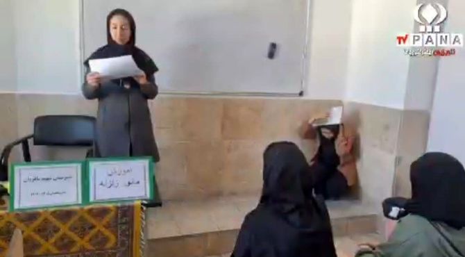 اجرای مانور زلزله در دبیرستان شهید باقریان دامغان