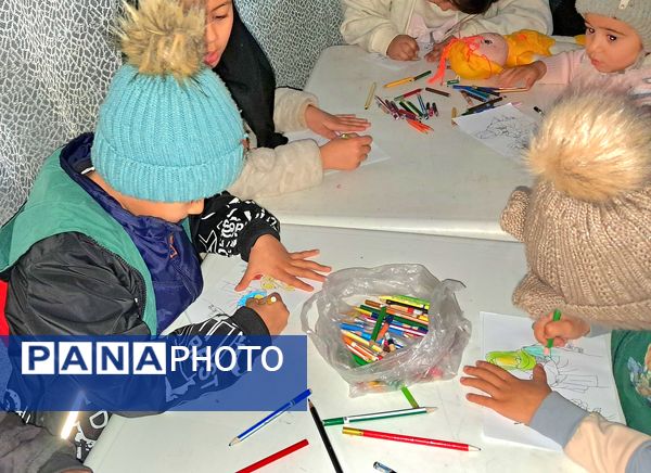 برپایی غرفه فرهنگی کودک در شهرستان کاشمر 