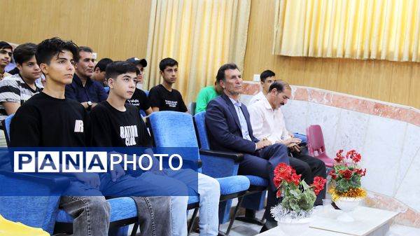 همایش هدایت تحصیلی پایه نهم پسران در شهرستان شیروان