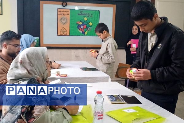 المپیاد رویش رقابتی مفرح و جذاب با حضور دانش‌آموزان  پسر مقطع متوسطه ناحیه ۳شیراز 