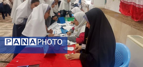 شور انتخابات شورای دانش‌آموزی در مدارس ناحیه 2 یزد