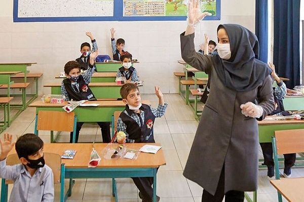 تربیت موفق حاصل هم‌افزایی خانه و مدرسه است