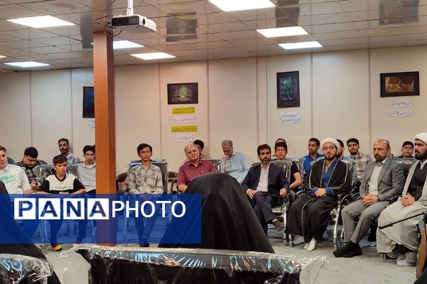  نخبگان پیشوا در کنار امام جمعه؛ تجدید عهد با آرمان‌های ۱۵ خرداد