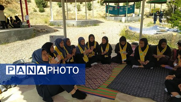 اردوی مهارتی تشکیلاتی پیشتازان دختر مقطع متوسطه اول ناحیه سه شیراز 