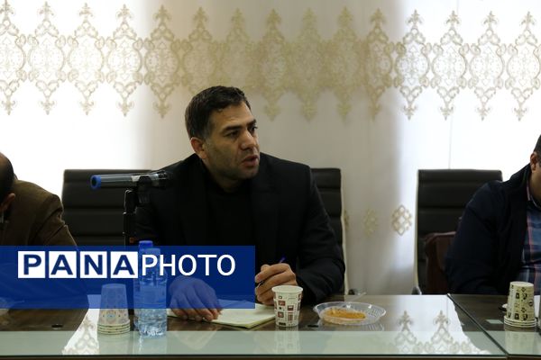 جلسه هماهنگی بیست و هفتمین مانور زلزله و ایمنی در مدارس آذربایجان شرقی