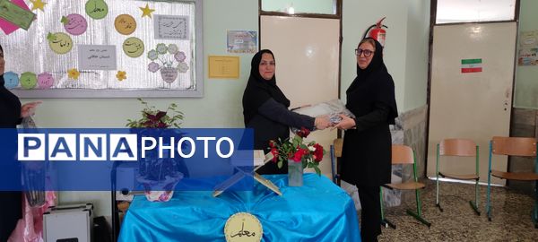 جشن روز معلم در مدرسه شهید احمد خاقانی شیروان