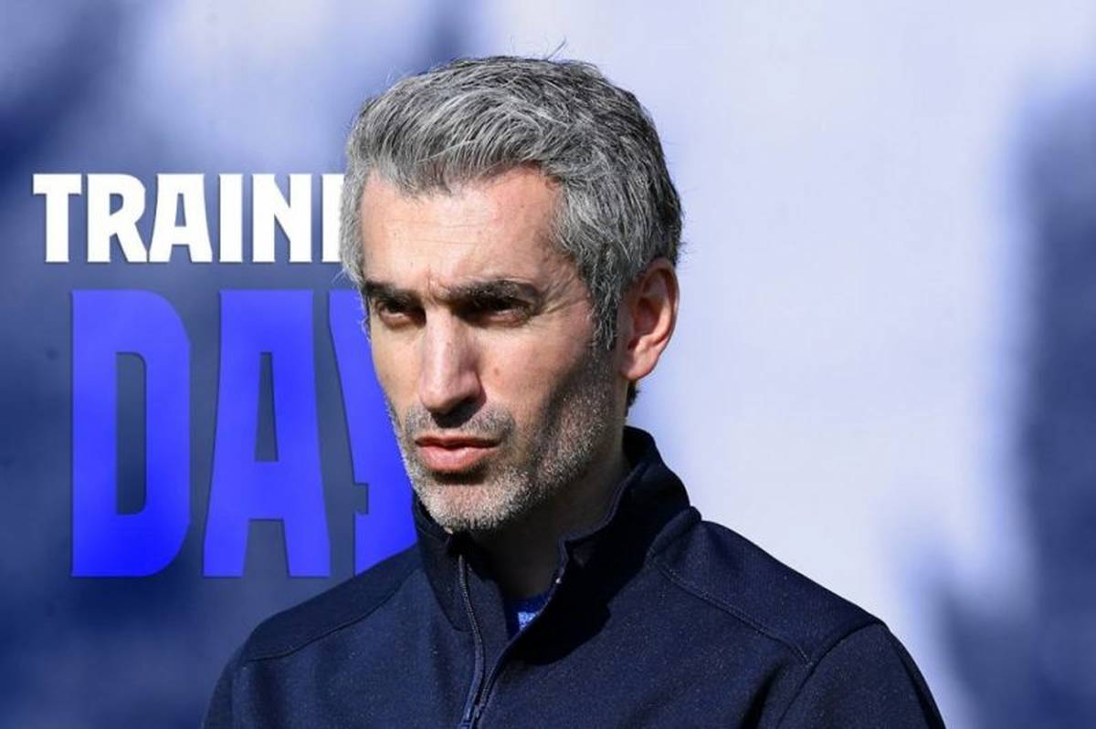 سرمربی سابق استقلال در یک قدمی نیمکت مس رفسنجان