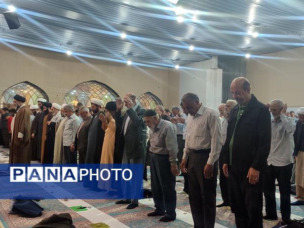 نماز جمعه در حرم مطهر امامزاده جعفر بن موسی الکاظم (ع) پیشوا 