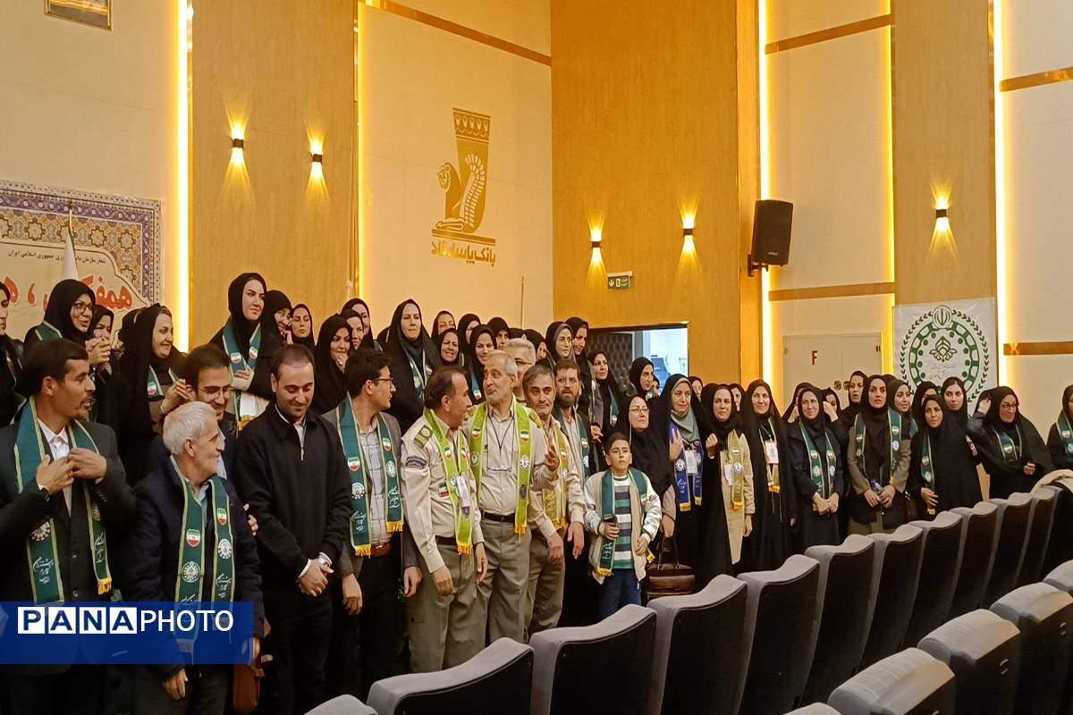 دوره تخصصی توانمندسازی مربیان تشکیلاتی سازمان دانشآموزی استان اردبیل