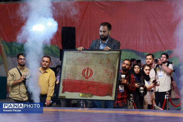 جشن قهرمانی تیم‌های ملی کشتی آزاد و فرنگی ایران