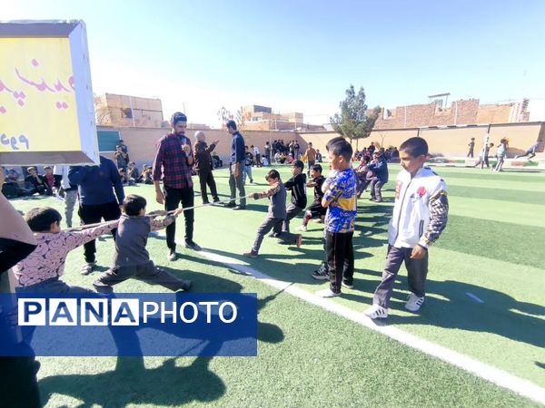 اردوی درون مدرسه ای روز دانش آموز در دبستان شهید پسندیده فدافن 