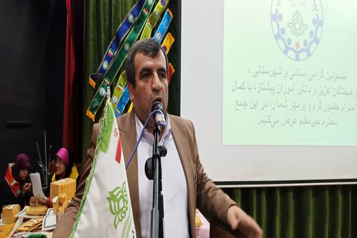 نقش و محوریت دانش آموزان در توسعه و پیشرفت کشور مؤثر است