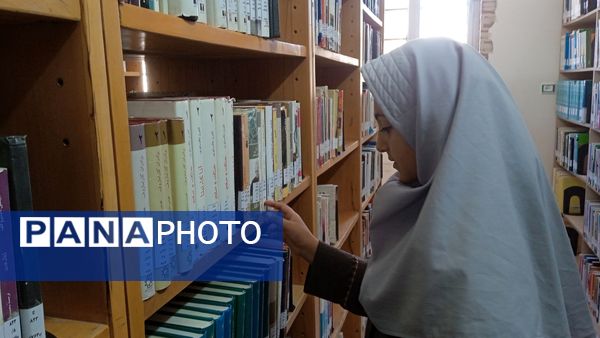 معرفی کتاب‌های  مرجع توسط دانش آموزان مدرسه شهید نجفی فدافن