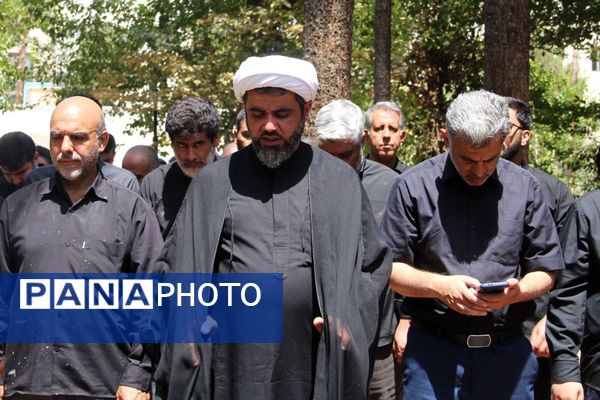 حضور باشکوه جاماندگان اربعین حسینی در شهر ری