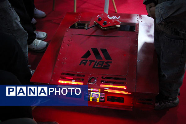 آغاز به‌کار نمایشگاه نوآوری و فناوری کاشان با ارائه دستاوردهای دانش‌آموزی