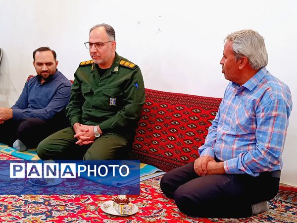 رزق کریمانه گروه جهادی شهید نعمتی به دست ۱۵۰ خانواده علی‌آباد رسید