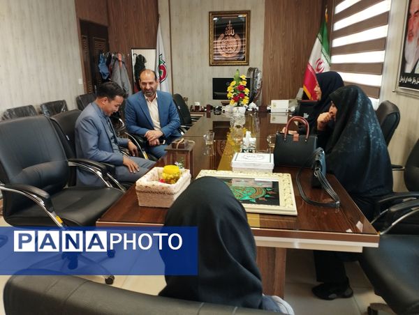 تقدیر از رئیس اداره راه و حمل و نقل جاده‌ای شهرستان فریمان 