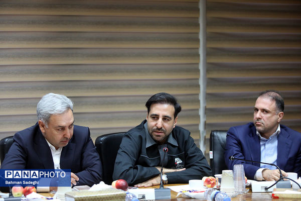 امضای تفاهم‌نامه‌ وزارت آموزش و پرورش و شرکت‌های خودروساری، صنعتی و معدنی کرمان