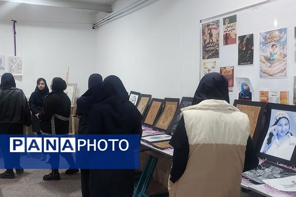 همدلی دانش‌آموزان، اولیاء و معلمان در جشن خلاقیت هنرستان کارآفرینان بهارستان دو