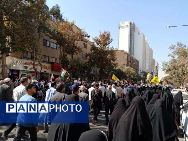 جمع خشم نصر در دومین سالگرد طوفان الاقصی؛ مردم پرشور به خیابان‌ها آمدند