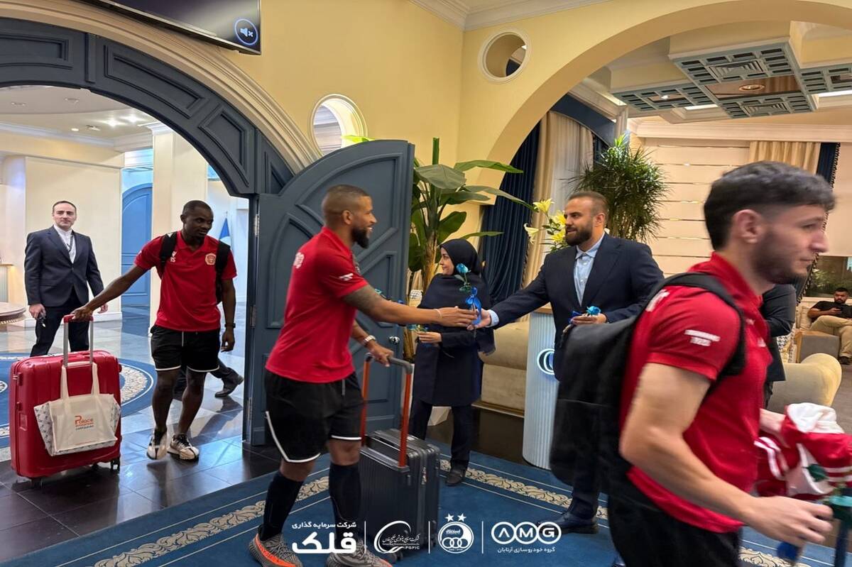 کاروان تیم المحرق بحرین وارد تهران شد