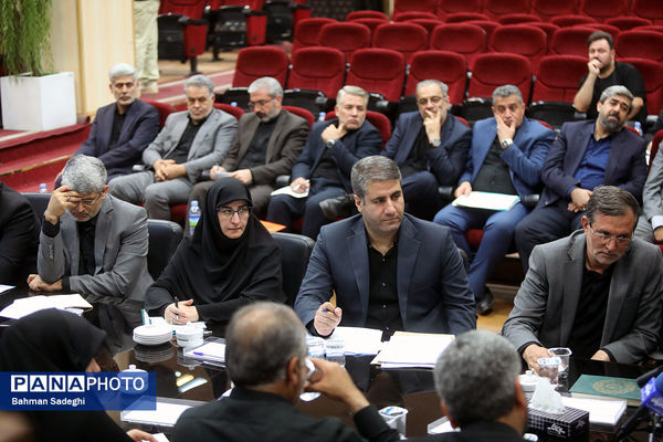 نشست مدیران وزارت آموزش و پرورش با اعضای کمیسیون آموزش مجلس