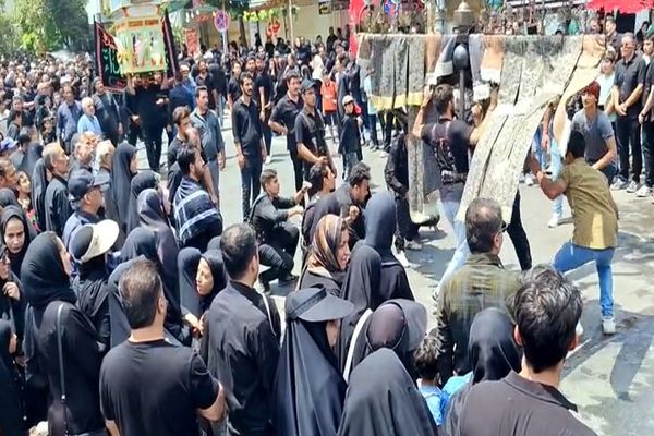 نجف‌آباد در سوگ سیدالشهدا(ع)