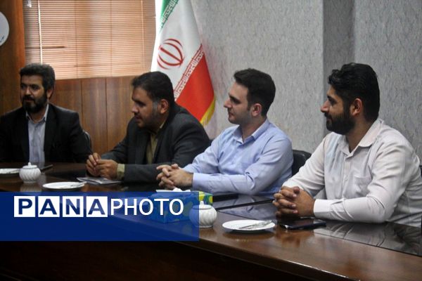 نشست صمیمی مدیرکل آموزش و پرورش استان زنجان در خبرگزاری پانا 