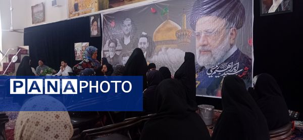 در سالروز شهادت شهید خدمت،میز خدمت در شهر نسر برپا شد