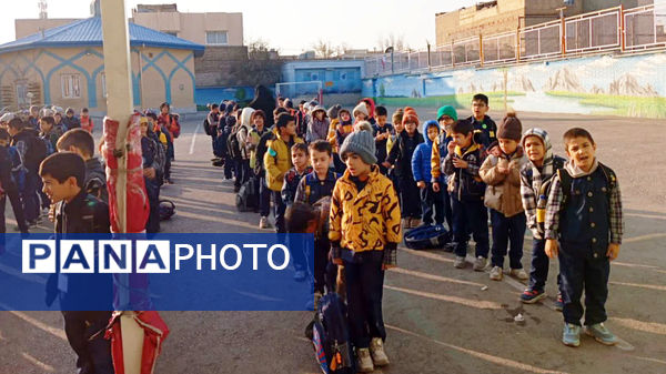 مراسم صبحگاهی شاد و متفاوت در دبستان پسرانه فطرت