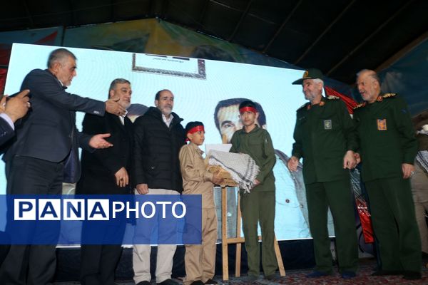  مراسم بزرگداشت سرداران شهیدحسین خرازی و رسول زرین