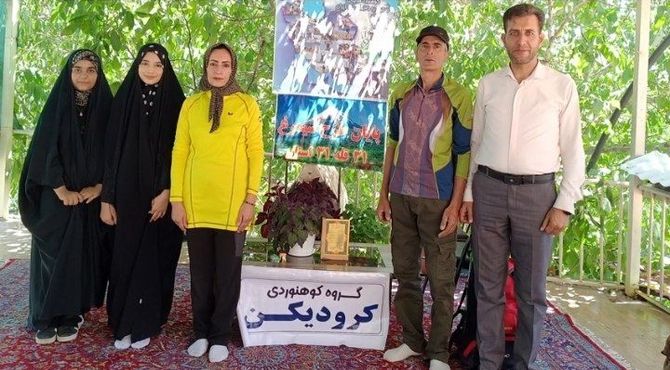 صعود تا بلندای افتخار؛ زوج کوهنورد سامان، فاتح ۳۱ قله ایران