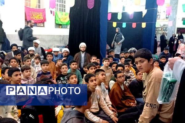 اعتکاف دانش‌آموزی در زرقان