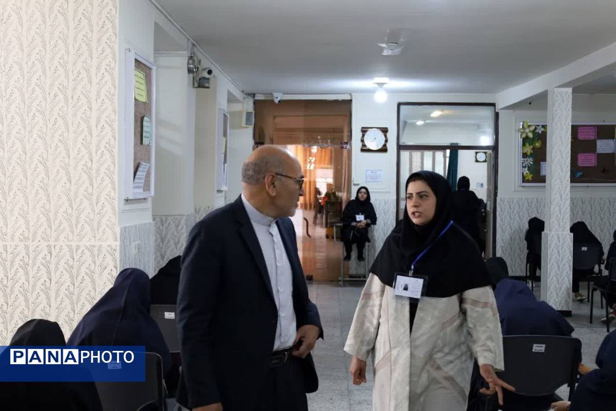 بازدید مدیرکل آموزش و پرورش از برگزاری امتحانات نهایی در یزد