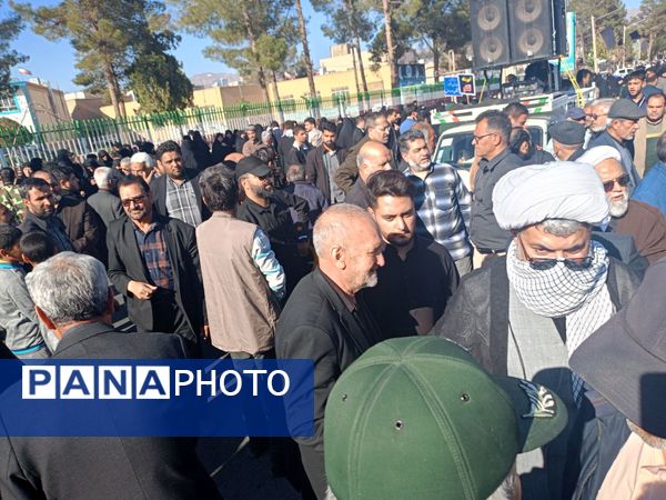 شهید گمنام در کاشمر تشیع شد