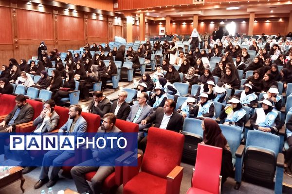 آیین اختتامیه استانی جشنواره نوجوان سالم و یاریگران زندگی در فرهنگسرای مصلی نژاد به میزبانی ناحیه ۶